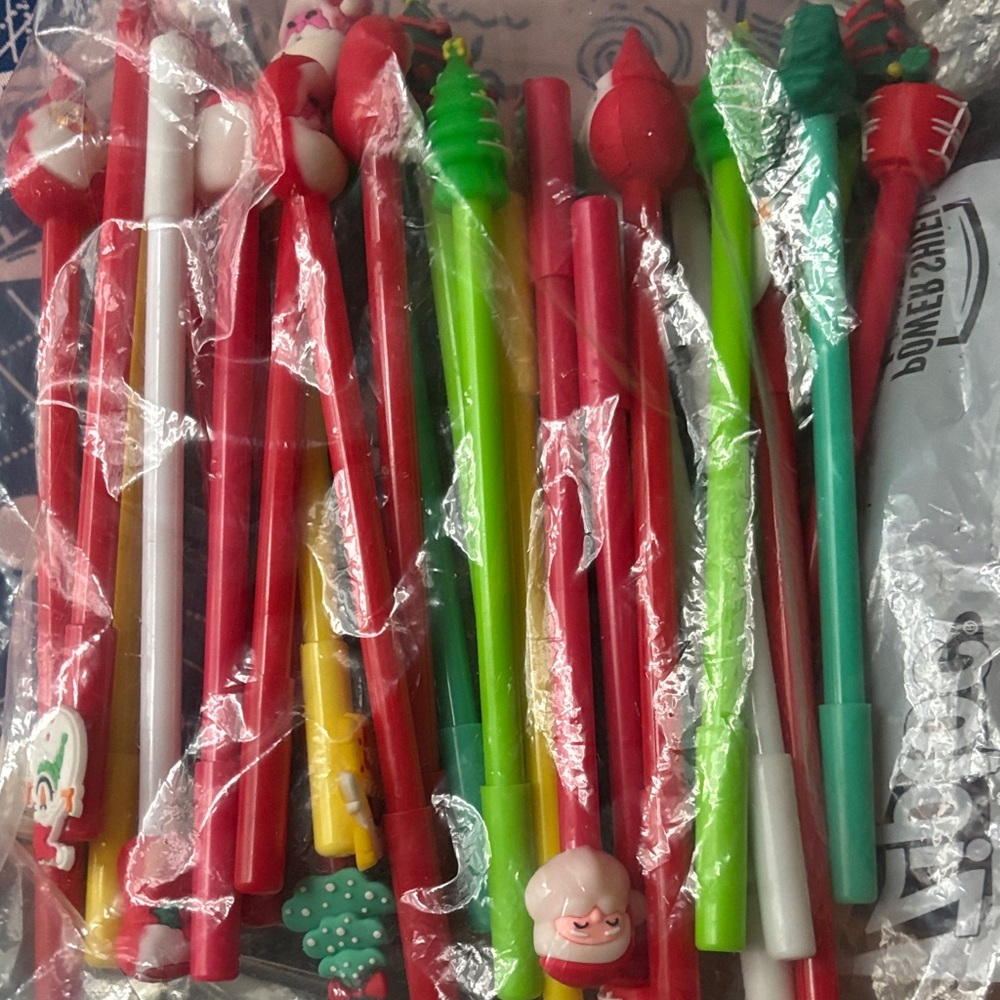 Festive Party Pen Set - Red, Green, Yellow
27 pens